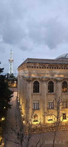 Satılır 3 otaqlı köhnə tikili 80 m², Sahil m., photo 8 from 32