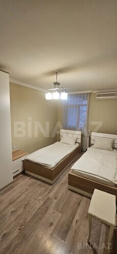 Satılır 3 otaqlı köhnə tikili 80 m², Sahil m., photo 22 from 32