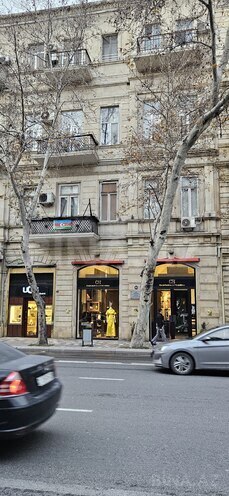 Satılır 3 otaqlı köhnə tikili 80 m², Sahil m., photo 29 from 32