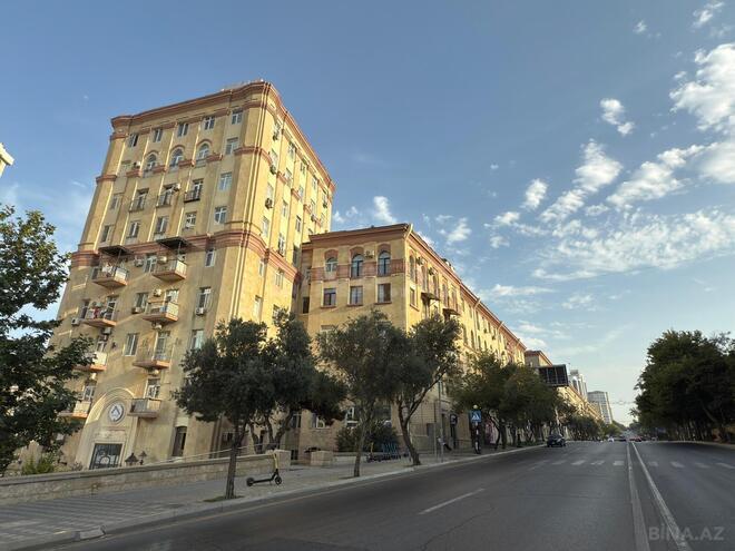 Satılır 2 otaqlı köhnə tikili 55 m², Nizami m., photo 10 from 13