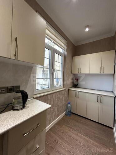 İcarəyə verilir 2 otaqlı köhnə tikili 60 m², Sahil m., photo 20 from 22