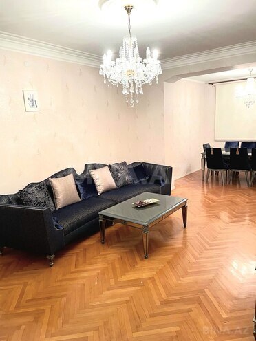 Продаётся 3-комн. вторичка 95 м², м. Шах Исмаил Хатаи, photo 8 from 25