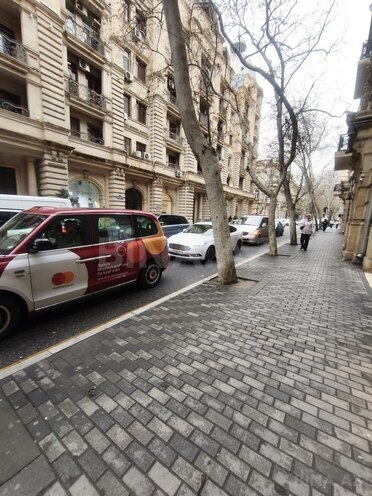 Satılır 2 otaqlı köhnə tikili 54 m², Sahil m., photo 5 from 21