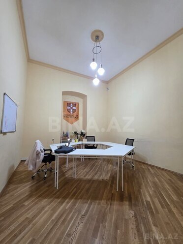 İcarəyə verilir  obyekt 240 m², 28 May m., photo 11 from 28