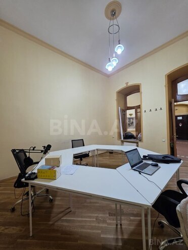 İcarəyə verilir  obyekt 240 m², 28 May m., photo 10 from 28