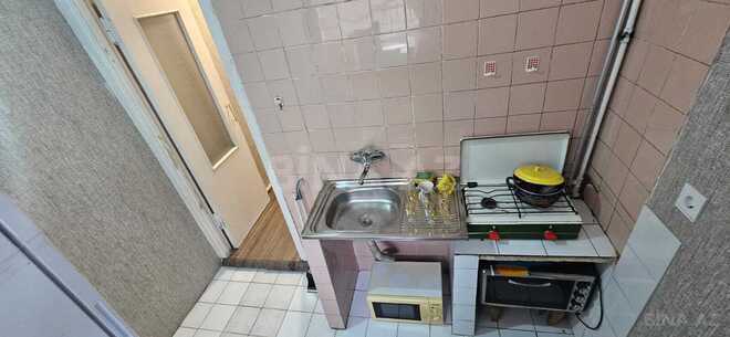 Сдаётся 1-комн. вторичка 45 м², м. Нефтчиляр, photo 7 from 13