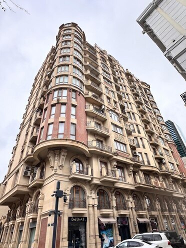 Продаётся 4-комн. новостройка 200 м², м. Ичеришехер, photo 3 from 26