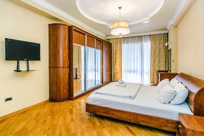 Продаётся 4-комн. новостройка 200 м², м. Ичеришехер, photo 14 from 26