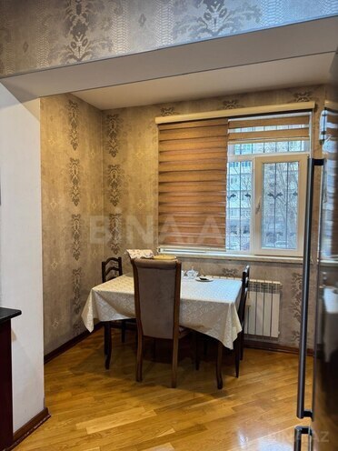 Satılır 4 otaqlı köhnə tikili 105 m², 20 Yanvar m., photo 7 from 12