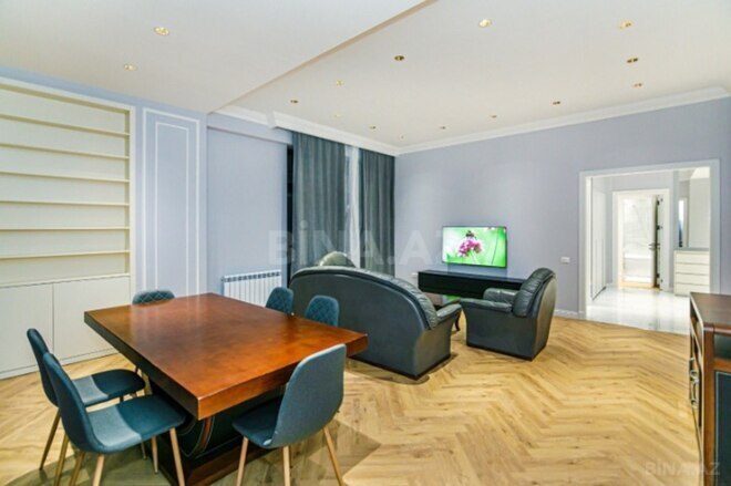 İcarəyə verilir 3 otaqlı yeni tikili 140 m², 28 May m., photo 7 from 31