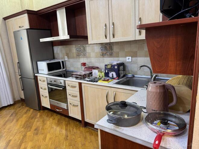 İcarəyə verilir 3 otaqlı yeni tikili 150 m², Sahil m., photo 16 from 30