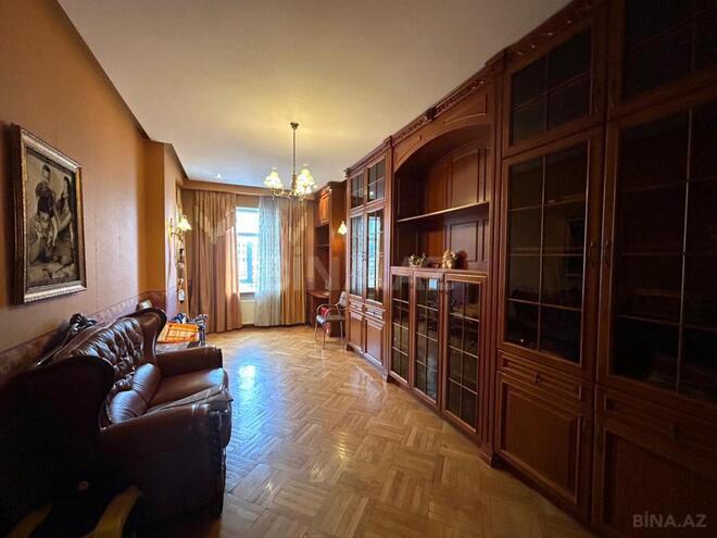 Продаётся 4-комн. новостройка 186 м², м. Низами, photo 9 from 17