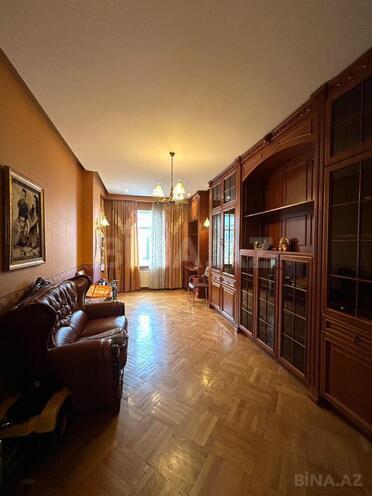 Продаётся 4-комн. новостройка 186 м², м. Низами, photo 10 from 17