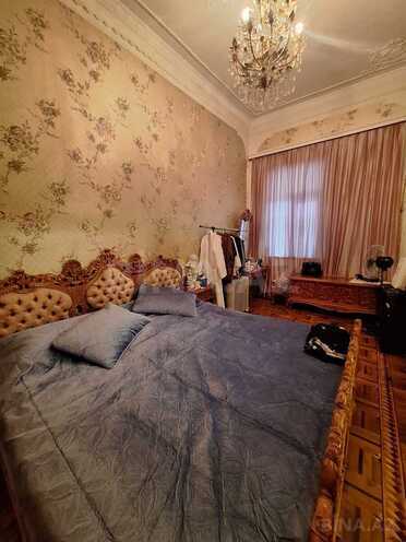 Satılır 4 otaqlı köhnə tikili 120 m², Sahil m., photo 9 from 24