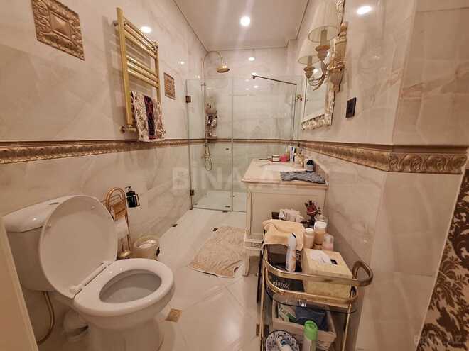 Satılır 4 otaqlı köhnə tikili 120 m², Sahil m., photo 22 from 24