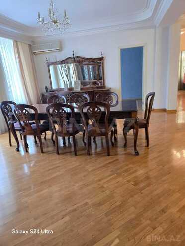 Сдаётся 4-комн. вторичка 250 м², м. 28 мая, photo 9 from 30