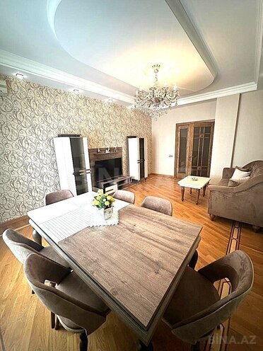 Продаётся 3-комн. новостройка 136 м², Насиминский  р., photo 1 from 16