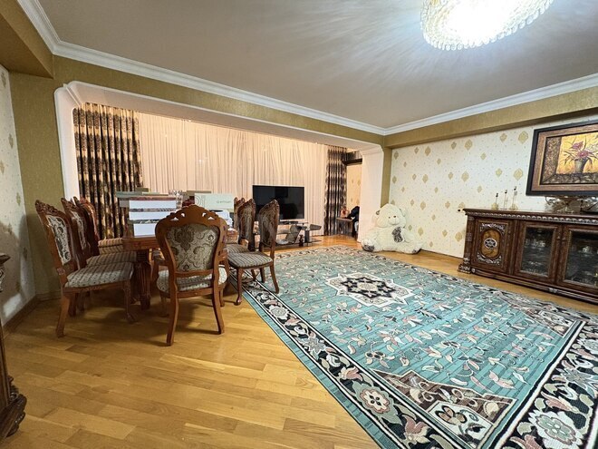 Satılır 3 otaqlı köhnə tikili 140 m², Nərimanov r., photo 3 from 20