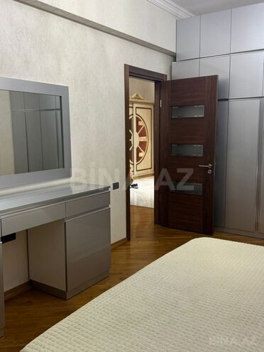 İcarəyə verilir 3 otaqlı yeni tikili 137 m², 28 May m., photo 14 from 18