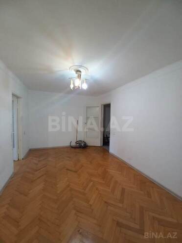 Продаётся 2-комн. вторичка 48 м², м. Элмляр Академиясы, photo 1 from 12