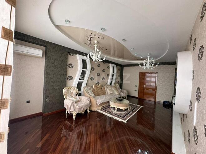 Сдаётся 3-комн. новостройка 140 м², м. Нефтчиляр, photo 1 from 18