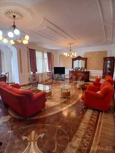 İcarəyə verilir 4 otaqlı yeni tikili 230 m², 28 May m., photo 4 from 15