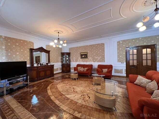 İcarəyə verilir 4 otaqlı yeni tikili 230 m², 28 May m., photo 3 from 15