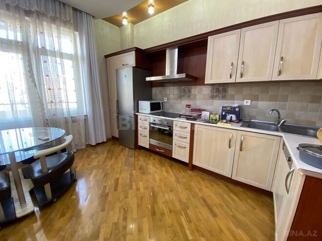 İcarəyə verilir 3 otaqlı yeni tikili 150 m², Sahil m., photo 21 from 30