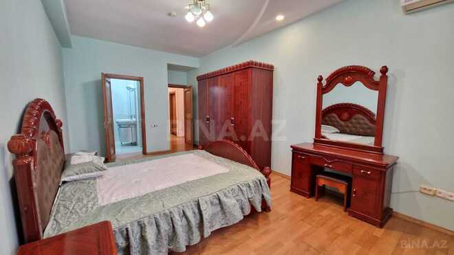 Сдаётся 3-комн. новостройка 150 м², м. Низами, photo 13 from 18