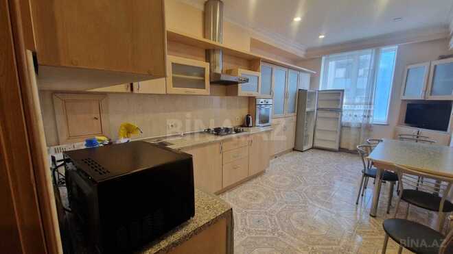 Сдаётся 3-комн. новостройка 150 м², м. Низами, photo 8 from 18