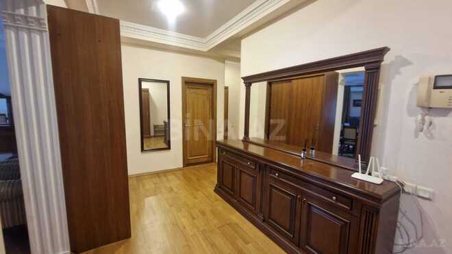 Сдаётся 3-комн. новостройка 150 м², м. Низами, photo 16 from 18