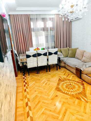 Satılır 2 otaqlı köhnə tikili 56 m², 20 Yanvar m., photo 1 from 9