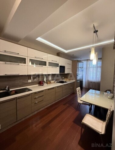 Продаётся 4-комн. новостройка 170 м², м. Элмляр Академиясы, photo 11 from 16