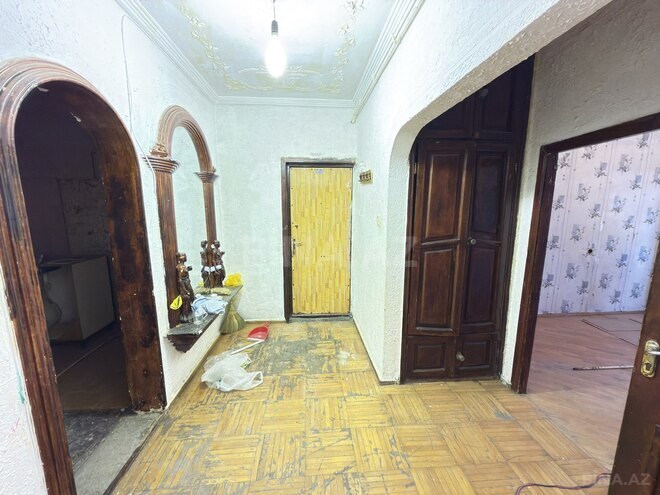 Satılır 3 otaqlı köhnə tikili 75 m², Xalqlar Dostluğu m., photo 12 from 13