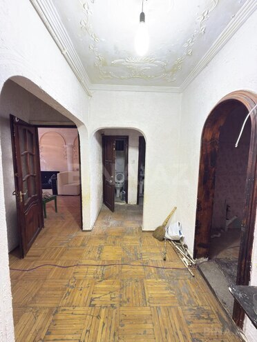 Satılır 3 otaqlı köhnə tikili 75 m², Xalqlar Dostluğu m., photo 11 from 13