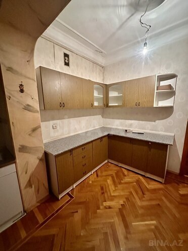 İcarəyə verilir 2 otaqlı köhnə tikili 65 m², Azadlıq Prospekti m., photo 6 from 12