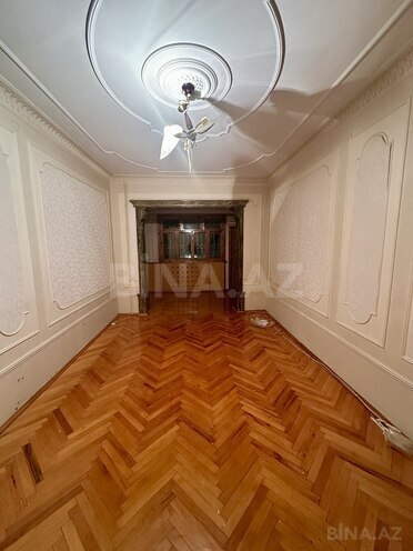 İcarəyə verilir 2 otaqlı köhnə tikili 65 m², Azadlıq Prospekti m., photo 4 from 12