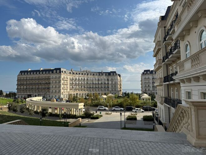 Satılır 7 otaqlı yeni tikili 231 m², Ağ şəhər q., photo 1 from 9