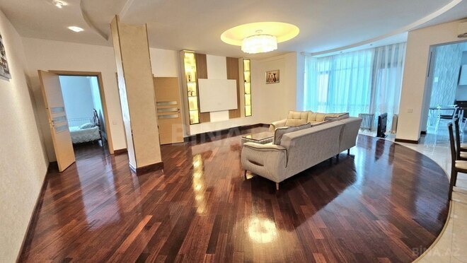 Сдаётся 3-комн. новостройка 155 м², м. 28 мая, photo 4 from 19