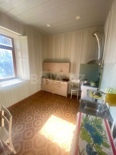 Satılır 2 otaqlı köhnə tikili 75 m², Bayıl q., photo 6 from 15