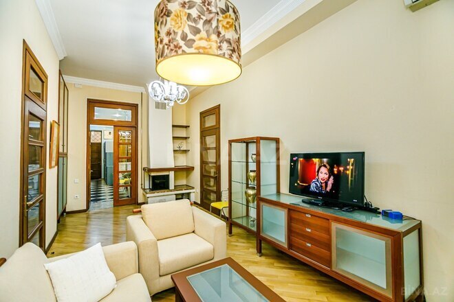 Сдаётся 3-комн. вторичка 100 м², м. Сахил, photo 8 from 32