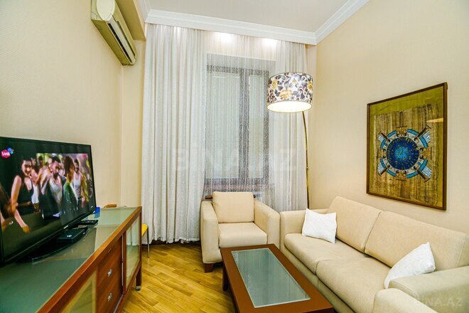 Сдаётся 3-комн. вторичка 100 м², м. Сахил, photo 6 from 32