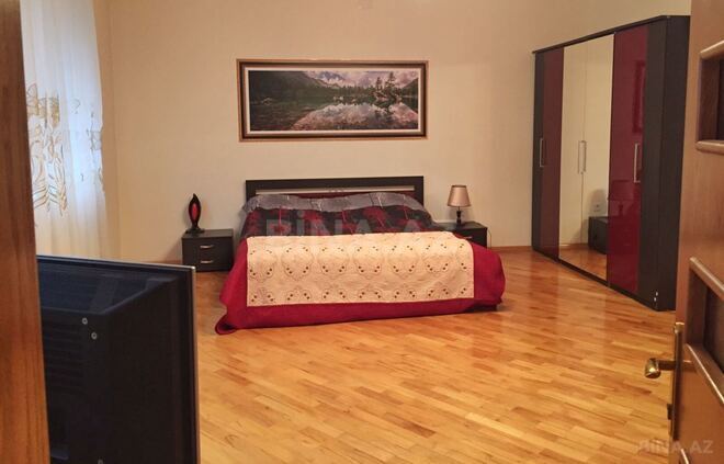 Satılır 8 otaqlı həyət evi/bağ evi 400 m², Badamdar q., photo 15 from 20
