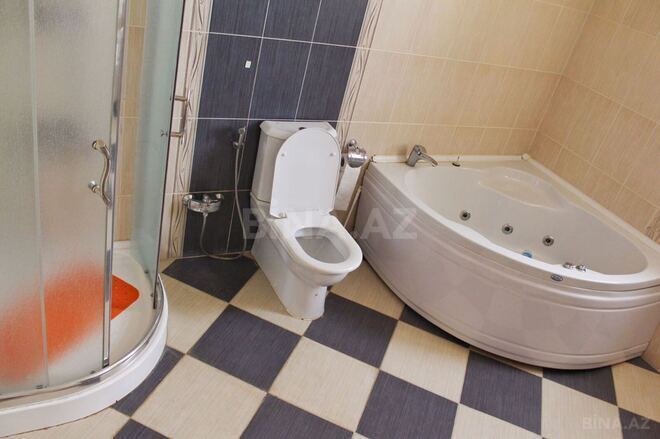 Satılır 8 otaqlı həyət evi/bağ evi 400 m², Badamdar q., photo 17 from 20