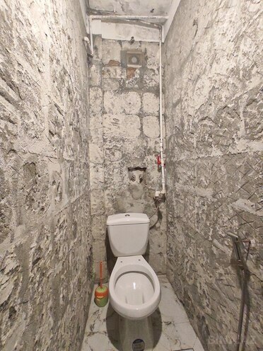 Satılır 2 otaqlı köhnə tikili 64 m², Koroğlu m., photo 14 from 16