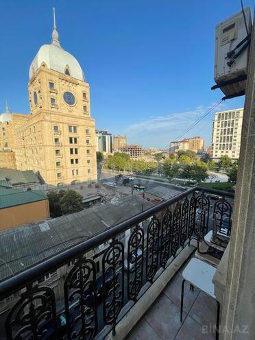 Продаётся 2-комн. вторичка 60 м², м. Низами, photo 5 from 25