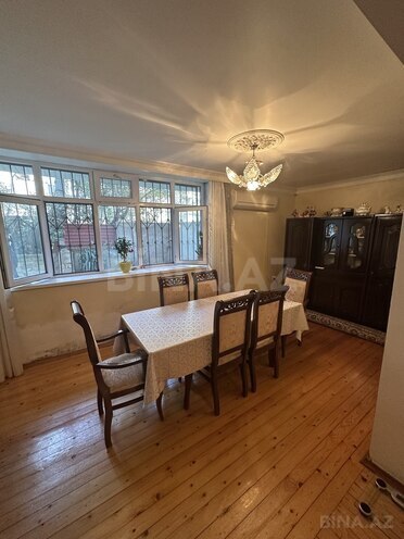 Satılır 6 otaqlı köhnə tikili 150 m², İnşaatçılar m., photo 3 from 19