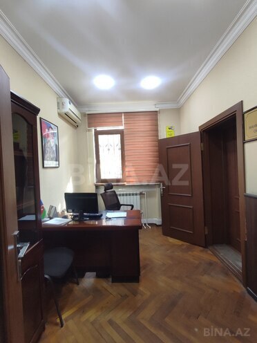 Сдаётся 20-комн. офис 640 м², пос. Бакиханова, photo 12 from 15