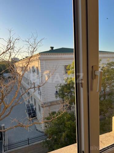 Продаётся 2-комн. вторичка 70 м², м. Элмляр Академиясы, photo 7 from 28