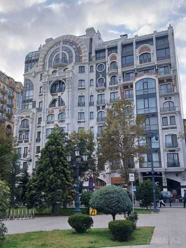 Продаётся 4-комн. новостройка 246 м², м. Сахил, photo 3 from 15